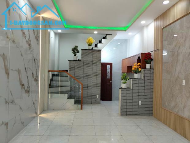 Mặt tiền Kinh Doanh Đ số 24-Lê Văn Quới nhựa 7m thông 34m2,2Tầng Nhỉnh 3 tỷ - 2