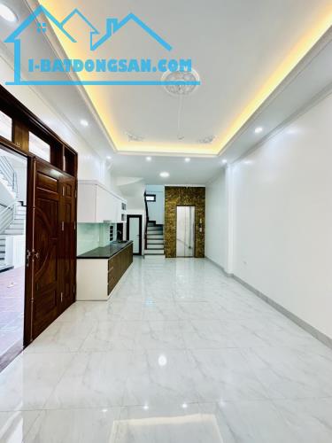 Bán Nhà Phân Lô 6 Tầng Thang Máy – An Dương Vương, Tây Hồ – 39.2m² – 8.2Tỷ - 1