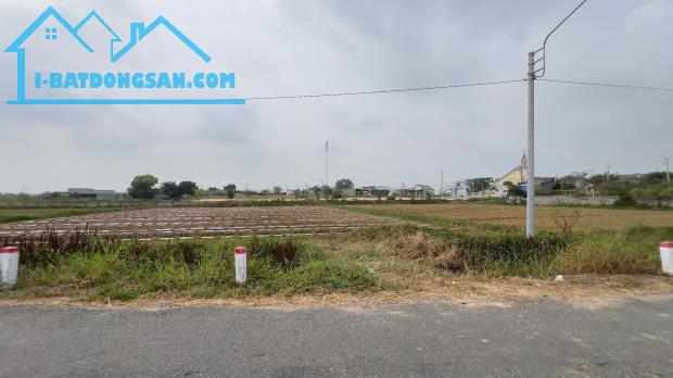 Đất Ngợp gần biển thổ cư đường nhựa Phùng Hưng xã Tân Tiến Thị xã Lagi - 1