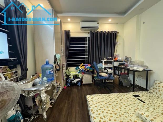 Bán nhà Ngô Gia Tự 40m 4tầng Mặt Tiền 3,7m giá 5,x tỷ - 3