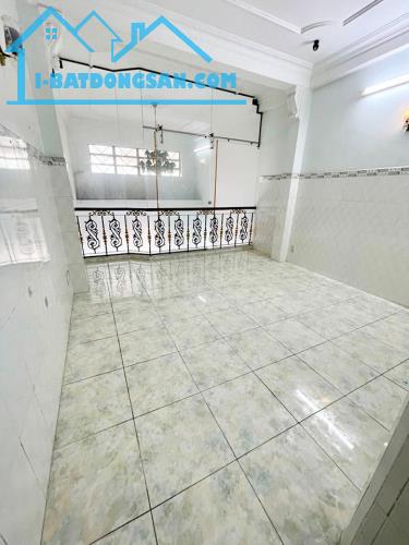 MẶT TIỀN KHU BÌNH PHÚ 1, 5 TẦNG, 4X20M, GẦN NGAY BỆNH VIỆN Q6 RA HẬU GIANG, NGUYỄN VĂN LUÔ - 2