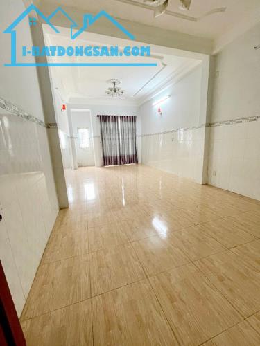MẶT TIỀN KHU BÌNH PHÚ 1, 5 TẦNG, 4X20M, GẦN NGAY BỆNH VIỆN Q6 RA HẬU GIANG, NGUYỄN VĂN LUÔ - 1