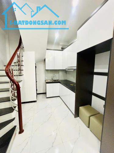 BÁN NHÀ 5 TẦNG MẶT NGÕ LĨNH NAM - HOÀNG MAI - HÀ NỘI - giá bán 5.6 TỶ - SỔ ĐỎ CHÍNH CHỦ
3 - 3