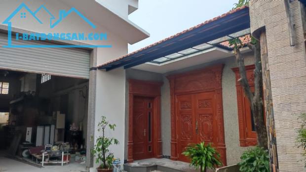 Bán nhà mặt tiền kinh doanh sằm uất ngày đêm,645m2 full thổ cư, Đường 12m. - 2