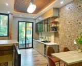 CC Cần Bán Căn 52m2 5 Tầng Nguyễn Văn Cừ 2 Thoáng, Ô Tô Đỗ Cửa Giá Đẹp 10.x Tỷ