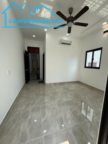 SÁT MẶT TIỀN BÙI ĐÌNH TUÝ - HẺM THÔNG - SỔ VUÔNG - 75M2 - CHỈ NHỈNH 8 TỶ - 1