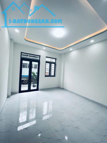 Siêu Phẩm Hương Lộ 3 giáp Tân Phú xe hơi vào nhà 60m2,2 Tầng Nhỉnh 5 tỷ - 4