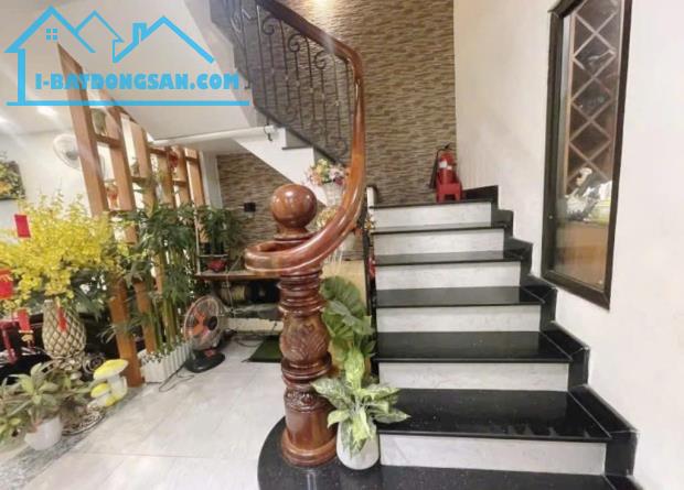 +Chủ g.ấ.p G.ấ.p –Nhà Hẻm 3 tầng 60m-ngay Nguyễn Tri Phương, P8, Quận 5.Nhi.nh 11TỶ