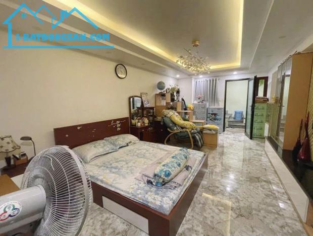 +Chủ g.ấ.p G.ấ.p –Nhà Hẻm 3 tầng 60m-ngay Nguyễn Tri Phương, P8, Quận 5.Nhi.nh 11TỶ - 2