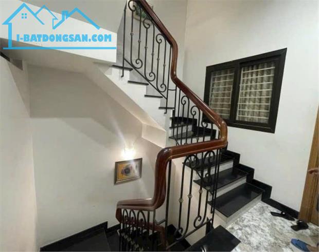 +Chủ g.ấ.p G.ấ.p –Nhà Hẻm 3 tầng 60m-ngay Nguyễn Tri Phương, P8, Quận 5.Nhi.nh 11TỶ - 3