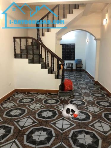 Cho thuê nhà ngõ ô tô phố 8/3 - Quận Hai Bà Trưng 50m x 4T -  4PN, 3VS giá 18 triệu