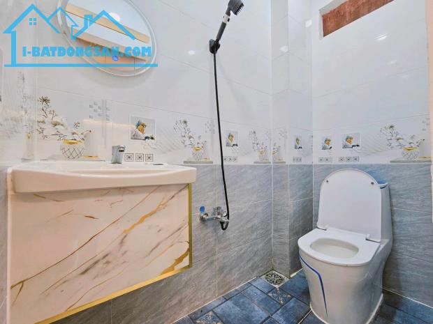 BÁN NHÀ MỚI VIP-Hòn Xện-DT82M(5X17M)3TẦNG-5PN-Đ10m-gần biển-chỉ nhỉnh 5ty - 1