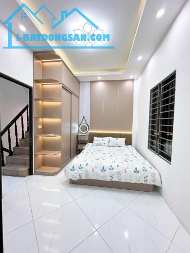 NHÀ 5 TẦNG, 32m2, VỊ TRÍ ĐẸP, NGÕ NÔNG, THOÁNG, NAM DƯ, NHỈNH 4 TỶ - 2