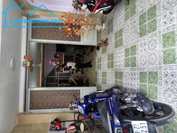 Nhà 2 tầng 5.4x32m hẻm xe hơi 1716 Huỳnh Tấn Phát, 100m ra chợ Phú Xuân, giáp Q7, 8.9 tỷ - 2