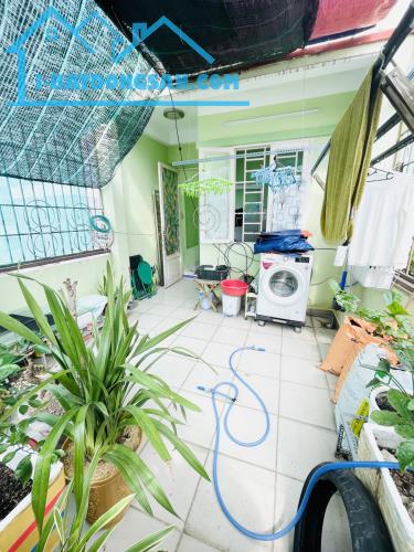 DƯƠNG BÁ TRẠC P1,Q8 - 47m2 ( 3.9 x 13). NHÀ 3 tầng HXH. Chỉ 4.8 tỷ TL - 2