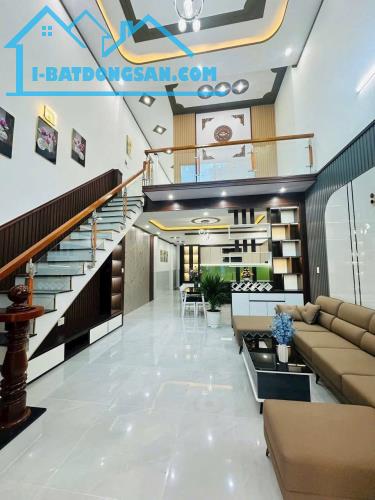 NHÀ PHỐ GIÁ RẺ SỔ RIÊNG FULL THỔ CƯ GÂN TRƯƠNG HỌC KHU DÂN CƯ ĐÔNG ĐÚC