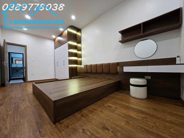 BÁN NHÀ NGÕ 596 HOÀNG HOA THÁM- VỊ TRÍ SIÊU ĐỈNH - NGÕ THÔNG -  NHÀ ĐẸP LONG LANH - CÁCH - 2