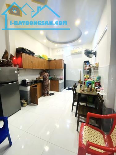 Bán nhà quận 6 - 3 tầng hẻm xe hơi - ngay trung tâm 5.3 T - 2