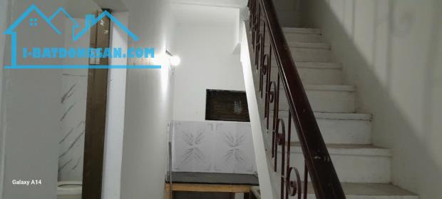 Cho thuê nhà Phố Lương Khánh Thiện 40m2 x 1.5 tầng, 6.5tr ở gia đình, nhóm 6 sinh viên - 1