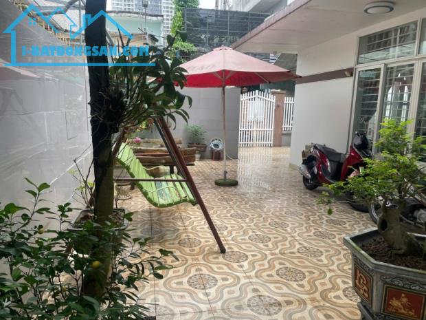 ♣ Nhà sát Phạm Cự Lượng, 192m2, ngang 9m, 2 tầng còn mới, sân rộng, 6.x tỷ - 3