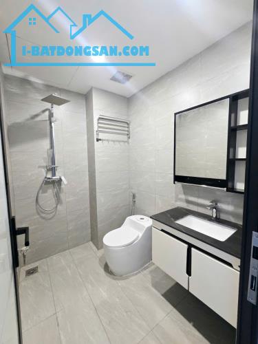 NGỌC THỤY - DÂN XÂY- 40M - HƠN 7 TỶ Ô TÔ TRÁNH - PHÂN LÔ, 2 THOÁNG - DÂN TRÍ TỐT