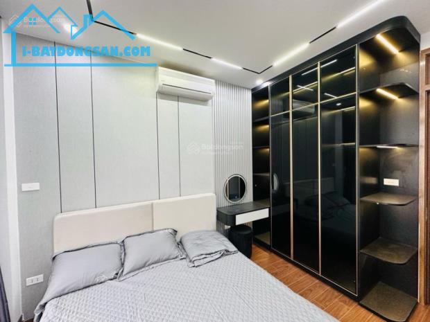 Nhà Kim Giang diện tích 42m2 x 5tầng, cực đẹp, mới, giá chỉ 5.68 tỷ, ngõ 4m - 4