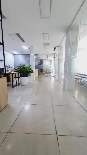 Bán gấp toà Văn phòng 216m2 tại Tố Hữu, Trung Văn, ô tô đỗ cửa chỉ 57 tỷ. Lh: 0392863486.