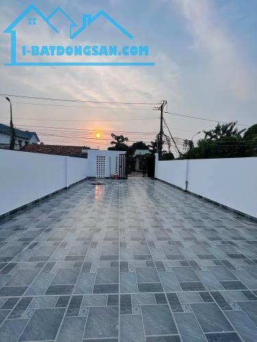 căn biệt thự sân vườn siêu đẹp (ngang 7 dài 26 ) Sổ Hồng Riêng Thổ Cư chỉ 2ty3 - 4