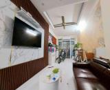 Nhà đẹp dân xây sát tây sơn,đống đa,30m2,ngõ thông,20m ô tô , hơn 6 đồng