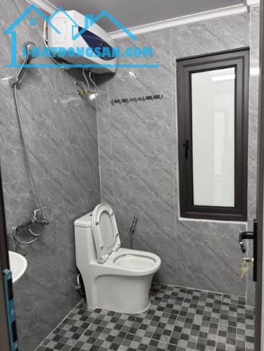 Cần bán nhà ngõ Nghĩa Dũng, Ba Đình giá chỉ 2.4 tỷ, 37m2x2T ảnh thật - 1