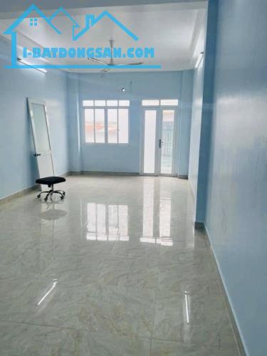Nhà bán Âu Dương Lân Phường 3 . Quận 8 . Khu trung tâm. Tiện ích  . Đi Quận 1.5.7 chỉ 5 ph - 2