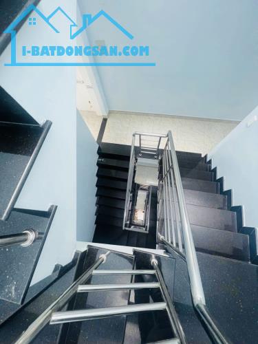 Nhà bán Âu Dương Lân Phường 3 . Quận 8 . Khu trung tâm. Tiện ích  . Đi Quận 1.5.7 chỉ 5 ph - 1