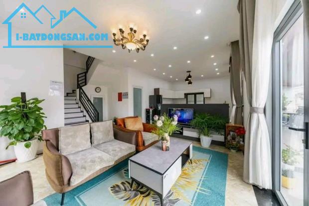 Cần bán Căn Villa Đẹp, view bao đẹp rộng thoáng đường Nam Hồ, Đà Lạt giá 10.9 tỷ