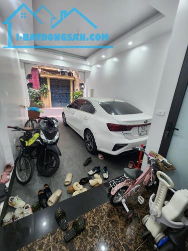 Lạc Trung thang máy, ô tô cất trong nhà, kinh doanh, văn phòng 18.8 tỷ. - 1