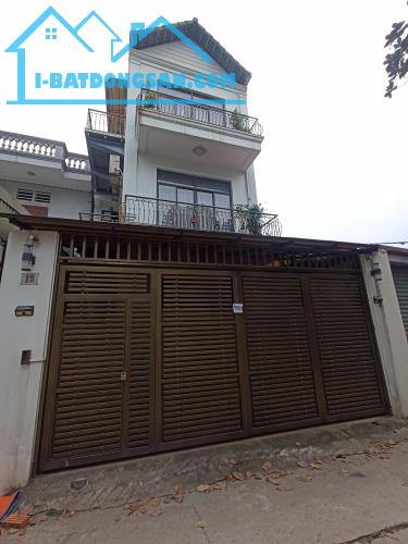 Bán nhà Ngọc Thụy 8,5 tỷ 81m2, 4PN, 3WC gần hồ điều hòa ngõ thông 0333319937