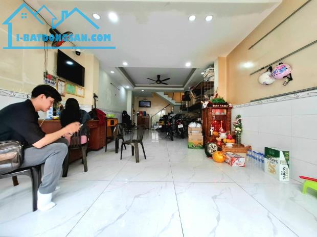 Bán Nhà Hẻm 6M - Trịnh Đình Trọng - Tân Phú Sát Tân Bình- 60M2 - 5 Tầng Chỉ 8.x T Ỷ