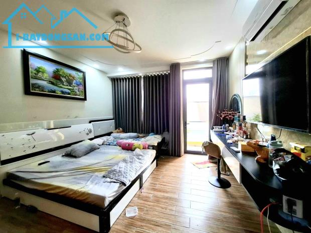 Bán Nhà Hẻm 6M - Trịnh Đình Trọng - Tân Phú Sát Tân Bình- 60M2 - 5 Tầng Chỉ 8.x T Ỷ - 3
