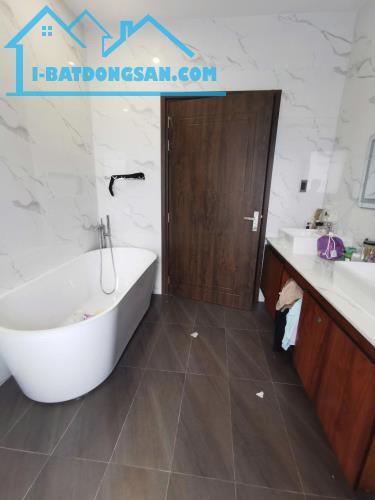 Bán Biệt thự View sông siêu đẳng cấp 400m2, 5 tầng, hầm, 18Tỷ Hà Huy Giáp, Quận 12 - 4