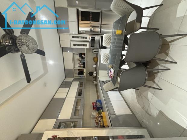 NHÀ VILLA BÁN GIÁ BÌNH DÂN. XE HƠI 7c VÔ NHÀ. NGANG LỚN, DT 145m2👉 18tỷ. P8, GÒ VẤP, HCM - 2