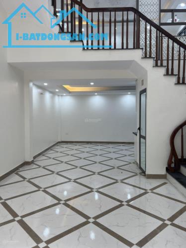 Bán nhà Kim Giang, DT 44m2, ngõ thoáng, rộng hơn 3m, gần phố, chỉ 5.65 tỷ, SĐCC - 3