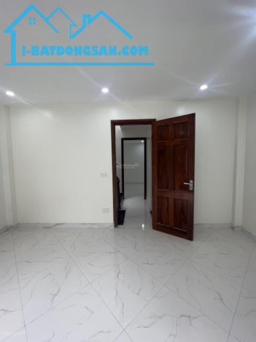 Bán nhà Kim Giang, DT 44m2, ngõ thoáng, rộng hơn 3m, gần phố, chỉ 5.65 tỷ, SĐCC - 4