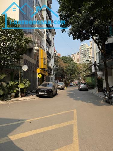 Siêu phẩm Trần Bình-Cầu Giấy. Vị trí trung tâm thuận tiện, nhà 2 mặt thoáng MT rộng-5T