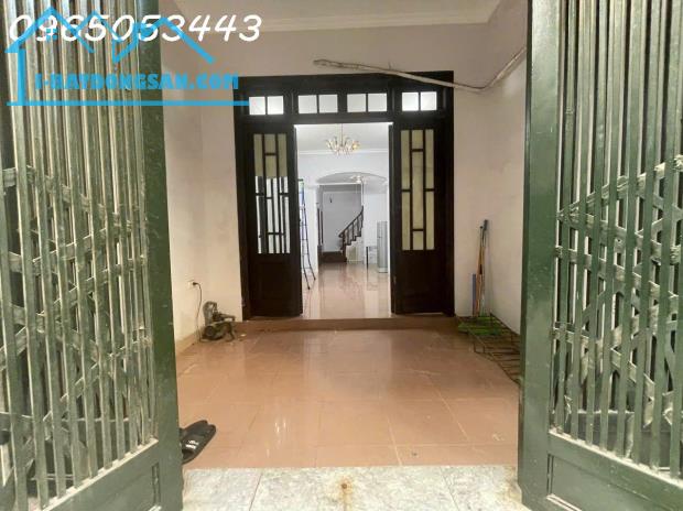 Cho thuê nhà riêng Hàng Chuối 60m2/sàn - 1