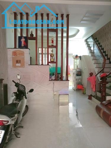 Bán nhà khu phân lô đồng bộ hẻm 4m P4 Q8. 3 tầng hoàn công, ngang 5m 5PN. Nhỉnh 5 tỷ. TL - 2