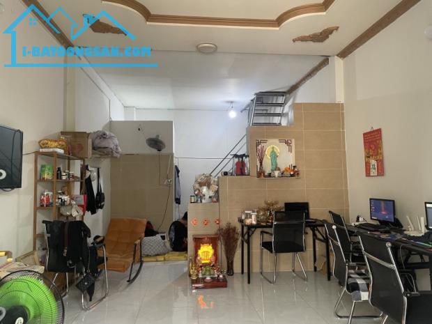 Nhà 2 tầng,4.5x11,hoàn công, hẻm 1/ rộng rãi,Quốc lộ 13, Hiệp Bình Phước,Thủ Đức