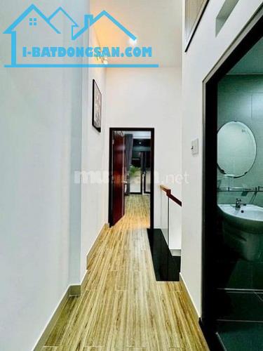 Đường 10m, Nhà mới ngay Nhất Chi Mai - Cộng Hòa. DT: 50m2. 5 Tầng. Giá 9.3 tỷ - 5