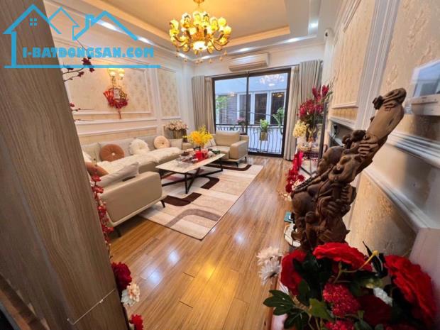 BÁN NHÀ BỒ ĐỀ – 6 TẦNG – 60M² – SÁT HỒ ĐIỀU HÒA – FULL NỘI THẤT - 1