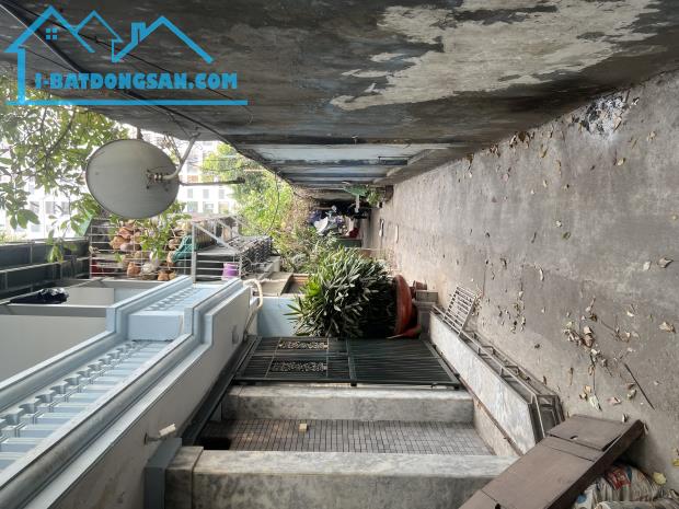 Bán nhà Trần Huy Liệu Ba Đình 40m2 2 tầng MT 6m giá chào 3,6 tỷ