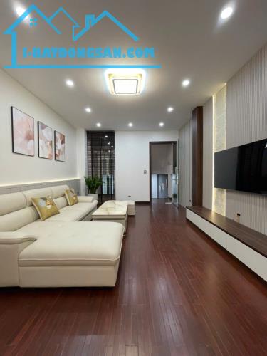Bán nhà Lâm Hạ,Long Biên 5 tầng,70m2,mt4m oto vào nhà nhỉnh 17 tỷ - 2