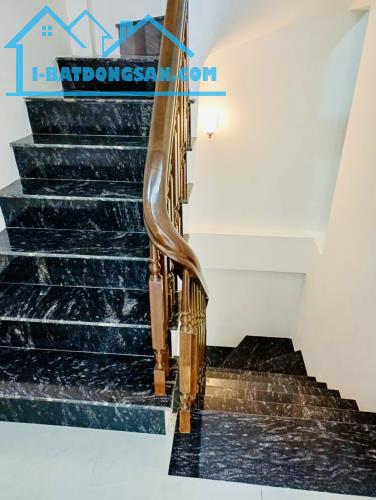 30M2, 5 TẦNG, 3.8MT, CHỈ NHỈNH 7 TỶ, MỚI TINH, XINH LUNG LINH CẦU GIẤY. - 3